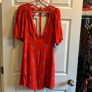 Floral backless mini dress